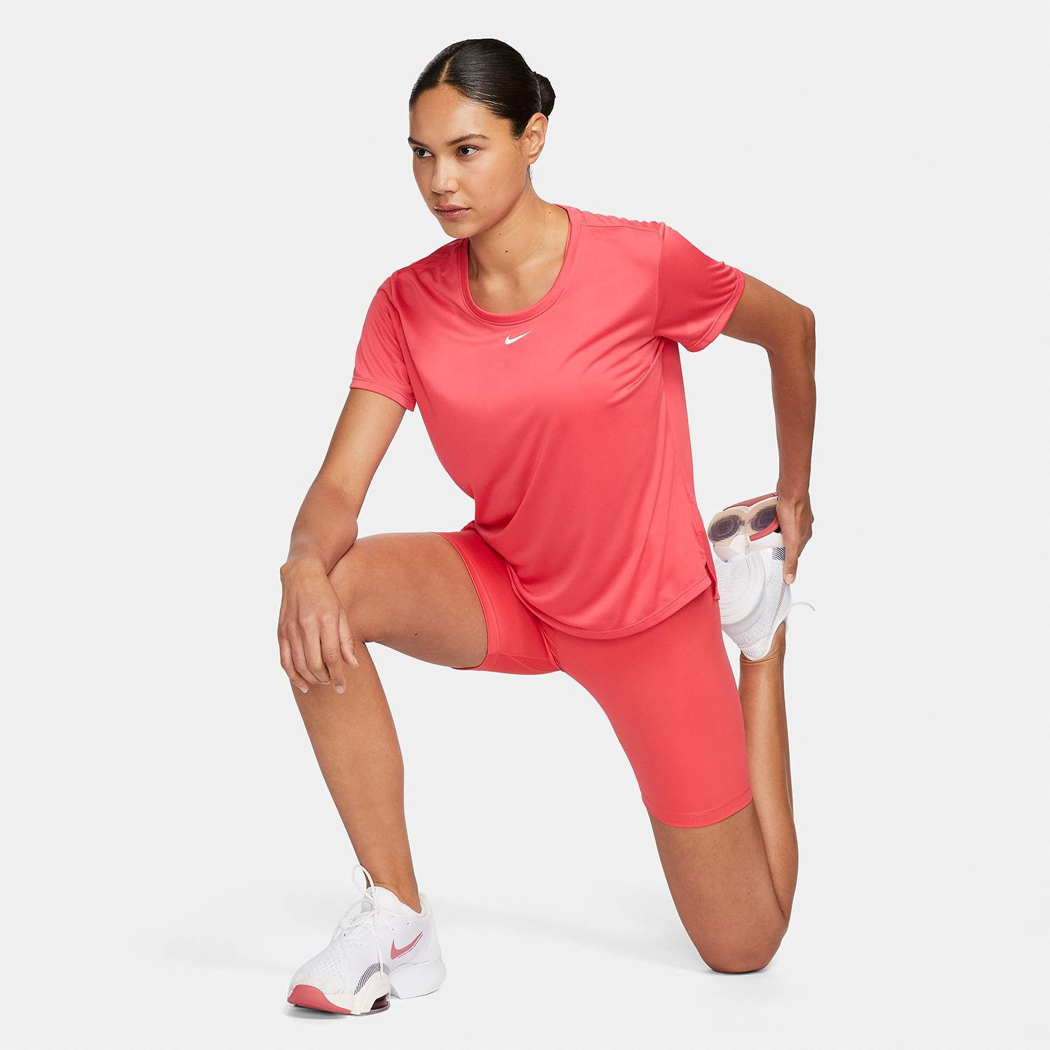 Nike One Dri-FIT Logo Women's Training T-Shirt - Light Fusion