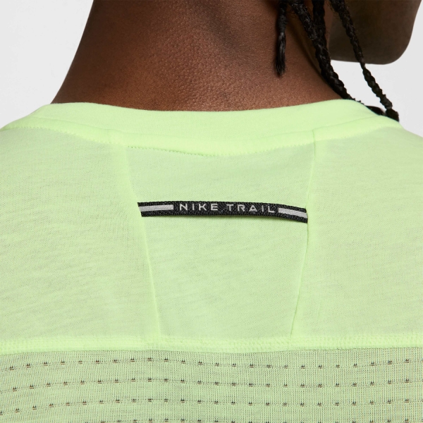 Nike Dri-FIT ADV Solar Chase Maglietta - Barely Volt/Black